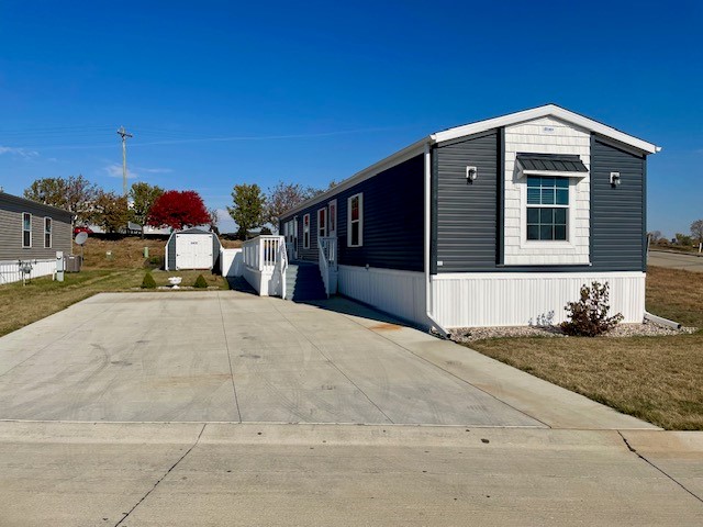 6400 Luke St SW Cedar Rapids, IA 52404