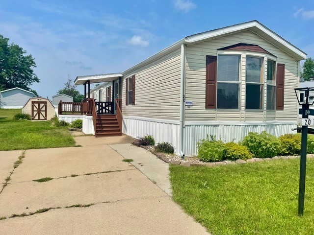 20 Cynthia St SW Cedar Rapids, IA 52404