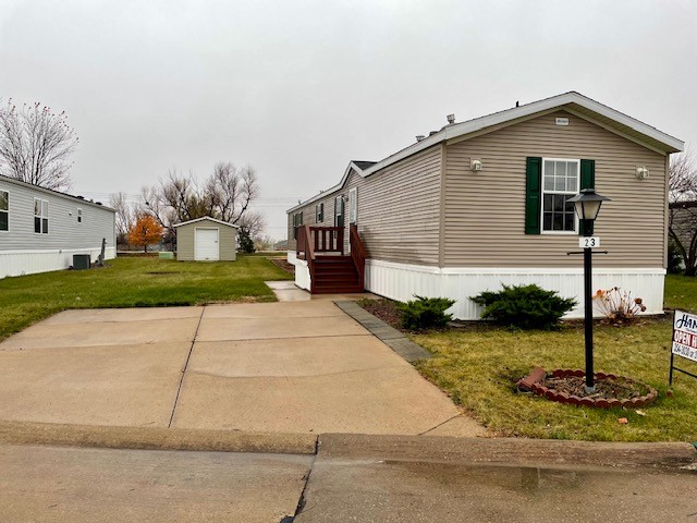 23 Cynthia St SW Cedar Rapids, IA 52404