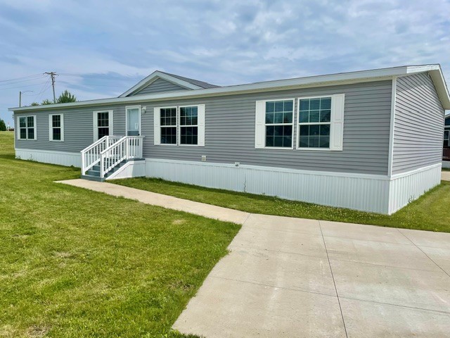 6428 Luke St SW Cedar Rapids, IA 52404