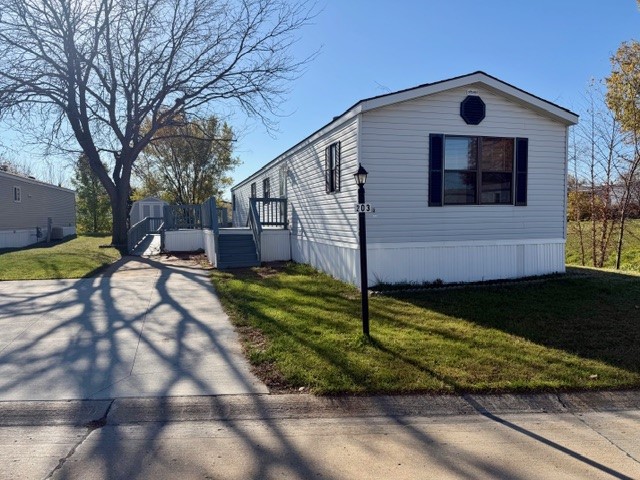 203 Morgan St SW, Cedar Rapids, IA 52404